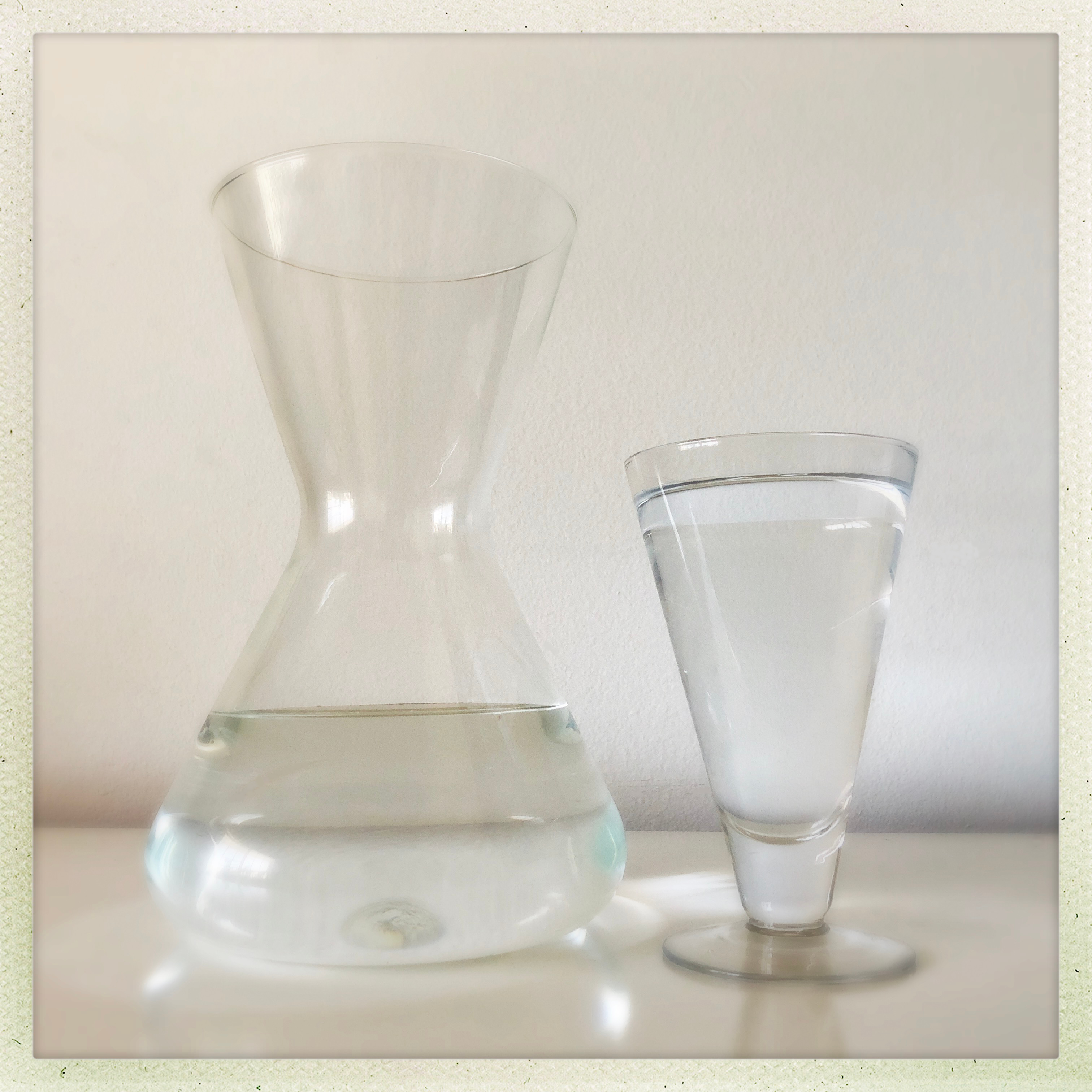 https://theswoonsociety.files.wordpress.com/2018/08/soma-water-carafe-with-tavern-shrub-glass.jpg